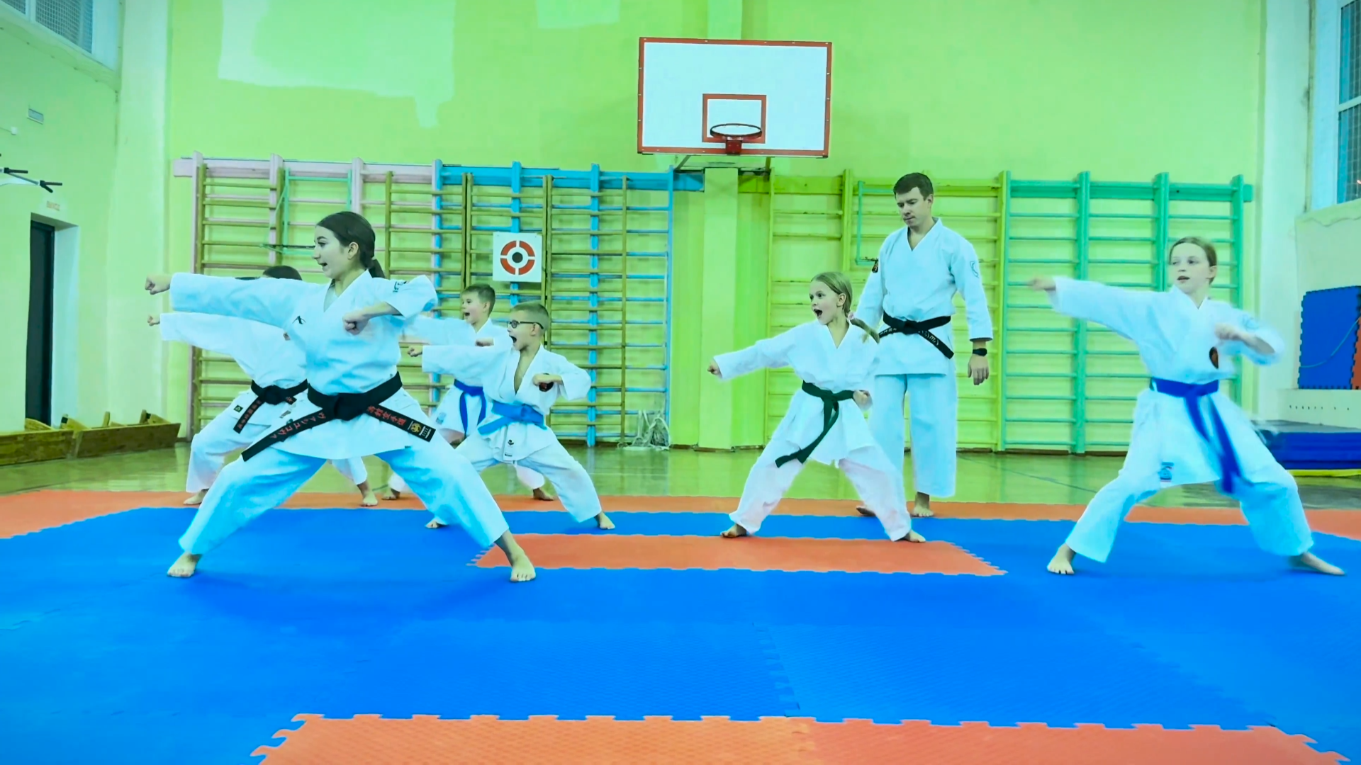 Мощные тренировки с центрального филиала нашей Федерации, МБОУ ЦО №27, под руководством Владислава Олеговича